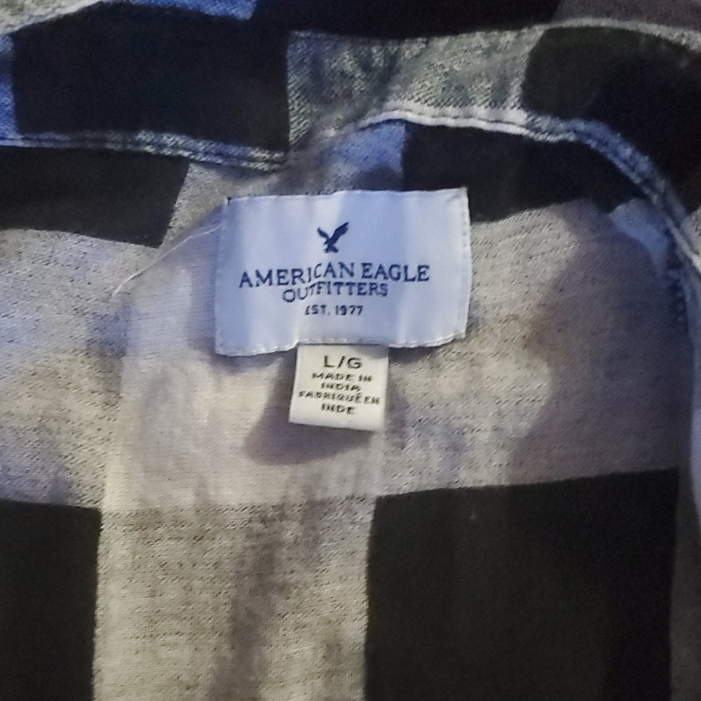 Amaerican eagle plaid shirt
